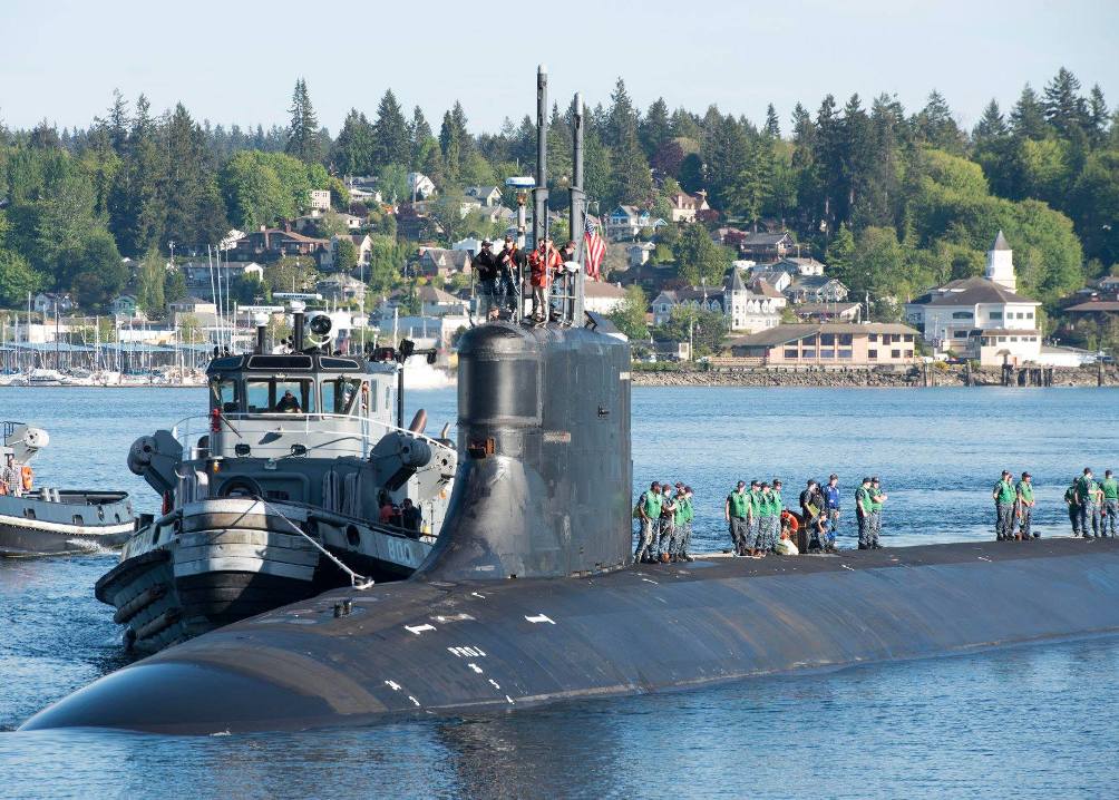 USS CT returning from ICEX